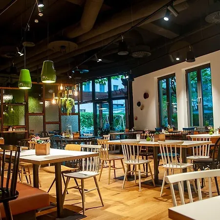 Vienna House Easy By Wyndham Hotell