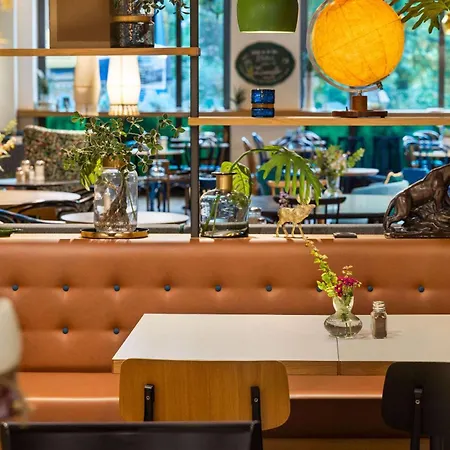 Vienna House Easy By Wyndham Hotell 4*