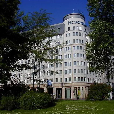 Vienna House Easy By Wyndham Hotell 4*