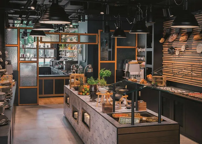 Hotel Vienna House Easy By Wyndham 4*