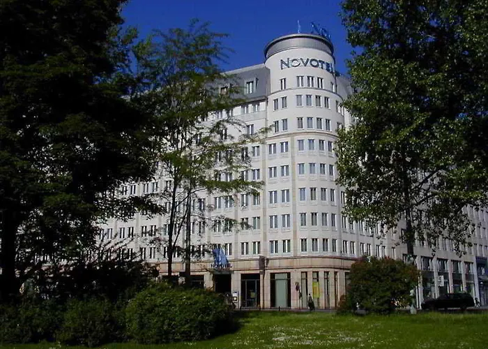 Vienna House Easy By Wyndham Hotel 4*