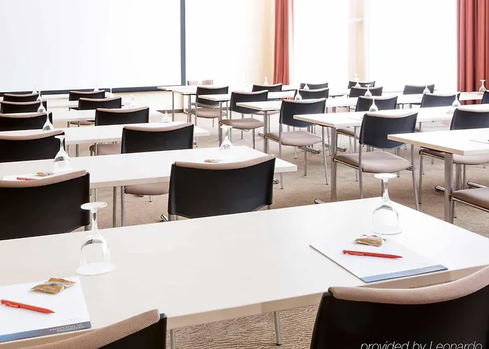 Vienna House Easy By Wyndham 4*