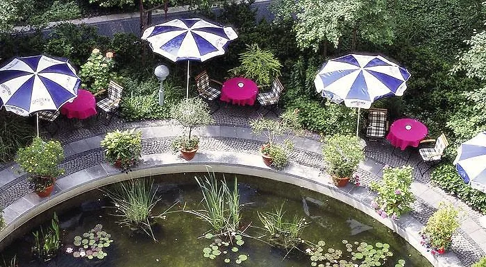 Vienna House Easy By Wyndham Hotel 4*