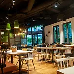 Vienna House Easy By Wyndham Hotel