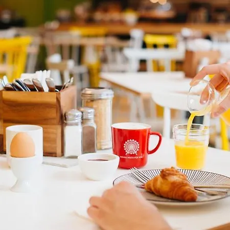 Vienna House Easy By Wyndham 4* 라이프치히