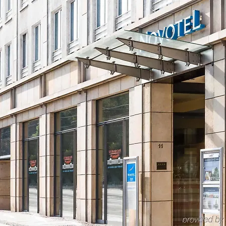 호텔 Vienna House Easy By Wyndham 4*