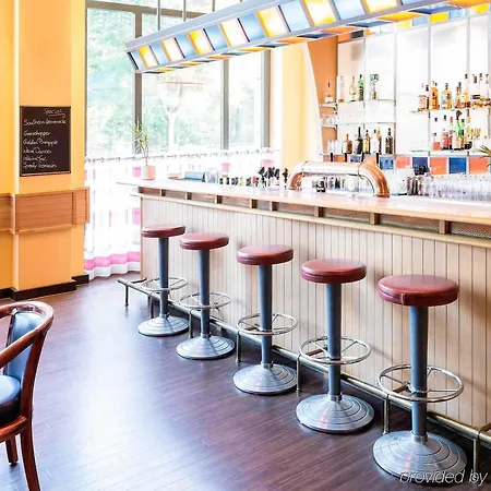 Vienna House Easy By Wyndham Hotel 4*