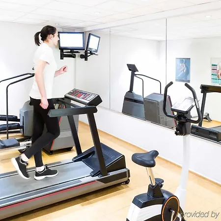 Vienna House Easy By Wyndham 4*