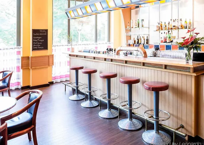 Vienna House Easy By Wyndham 酒店 4*